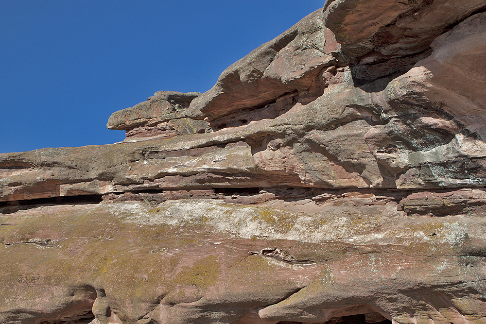 Layers of rock around the ampitheatre