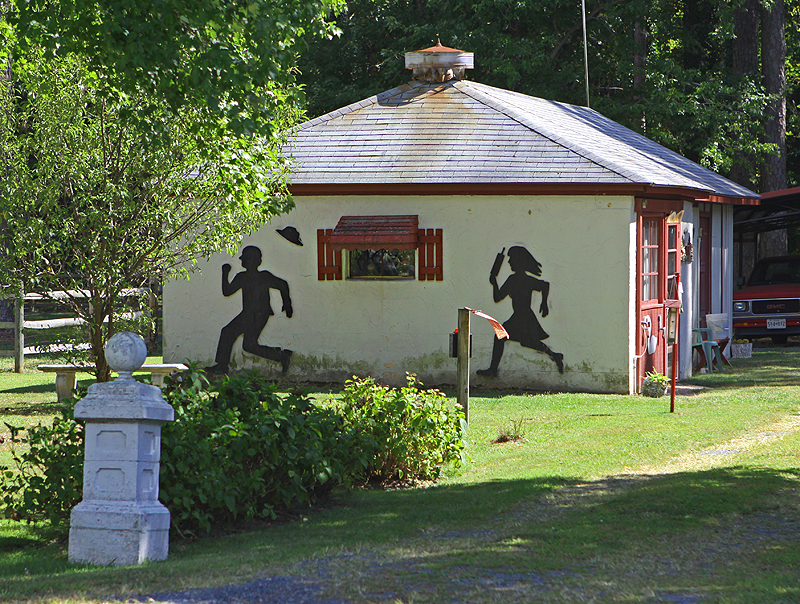 Garage, near Church Creek, MD