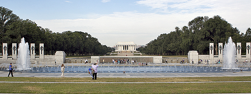 Lincoln Memorial from the World War II Memorial
