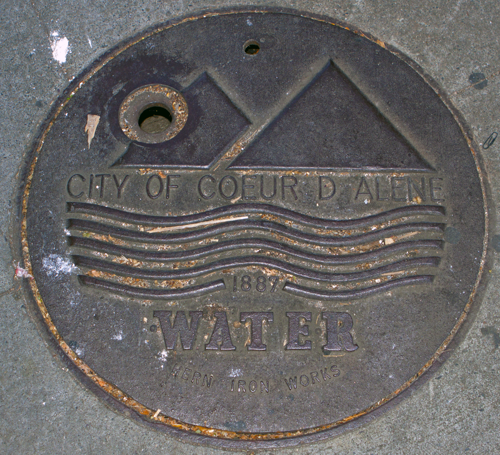 Manhole cover, Coeur d