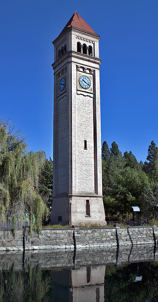 Grand Northern Railway clock tower