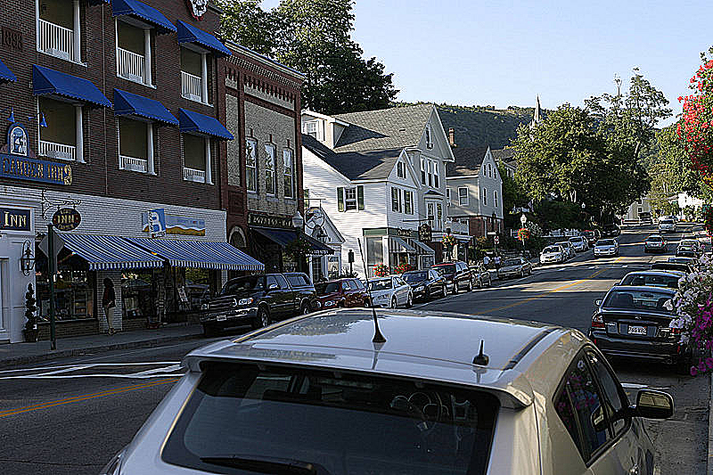 Main drag, right on the harbor