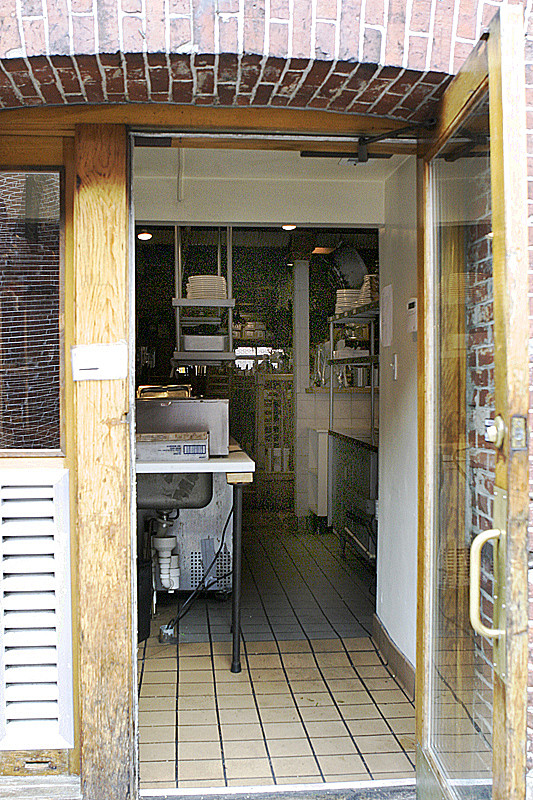 Looking through kitchen to dining area from Wharf Street