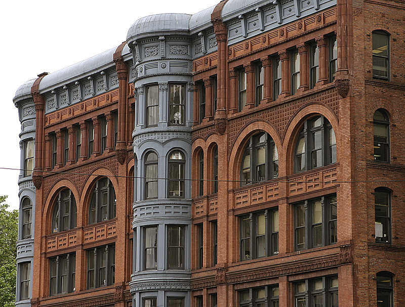 Left end of building faces southeast; views of the bay and islands