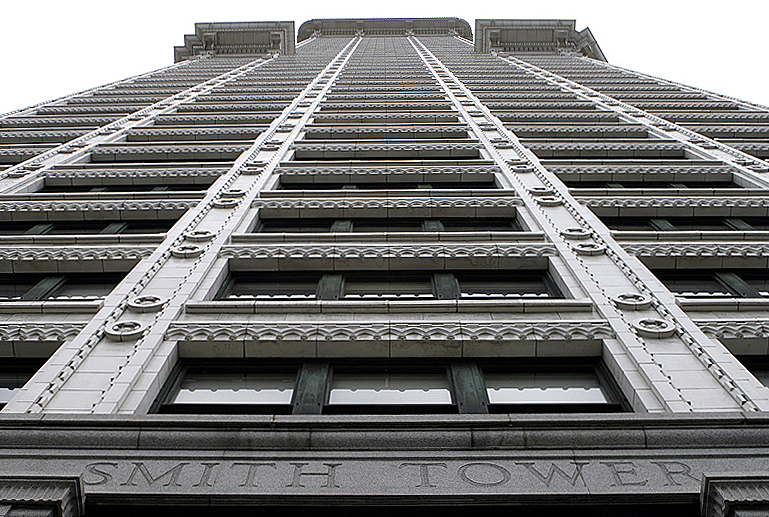 40+ stories of terra-cotta goodness. Observation deck closed - damn!